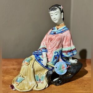 Shiwan Asian Ceramic Lady Figurine